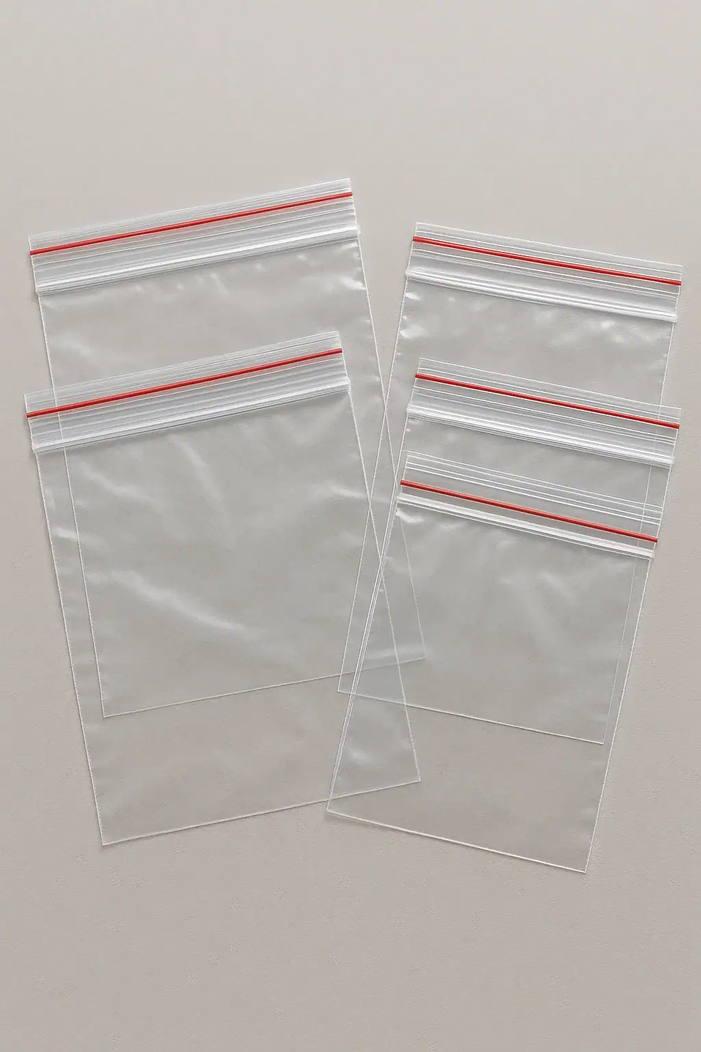 اكياس بلاستيك بسحاب