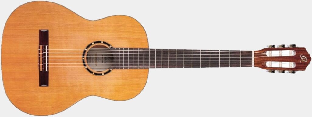 Présentation principale de la guitare classique pour débutant Ortega R 122 cèdre et acajou