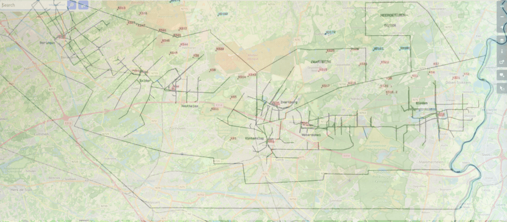 kaart van mijngangen in Limburg bovenop de kaart op straatniveau.