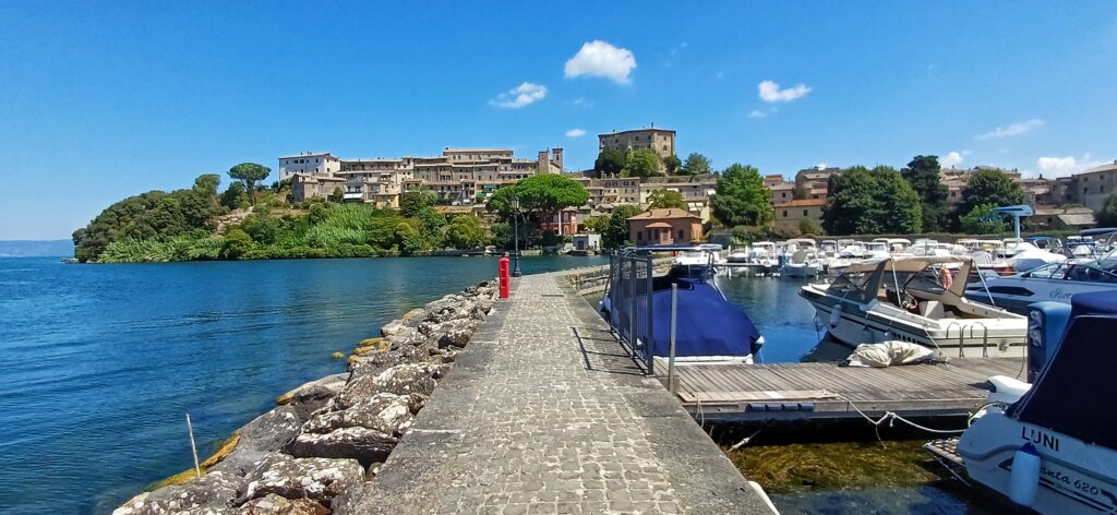 il borgo di Capodimonte