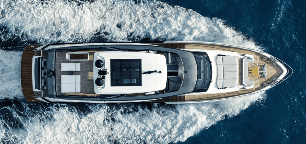 Ferretti Yachts 940: Il Nuovo Design che Ridefinisce gli Spazi