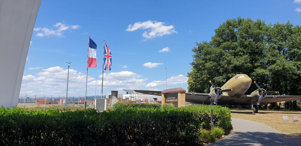Luftbrückendenkmal Frankfurt Flughafen