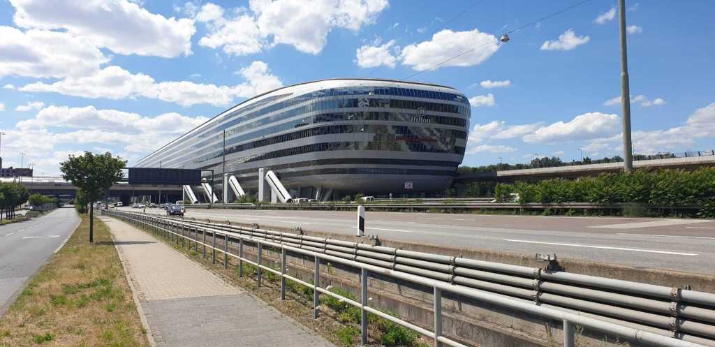 Radweg um den Flughafen Frankfurt