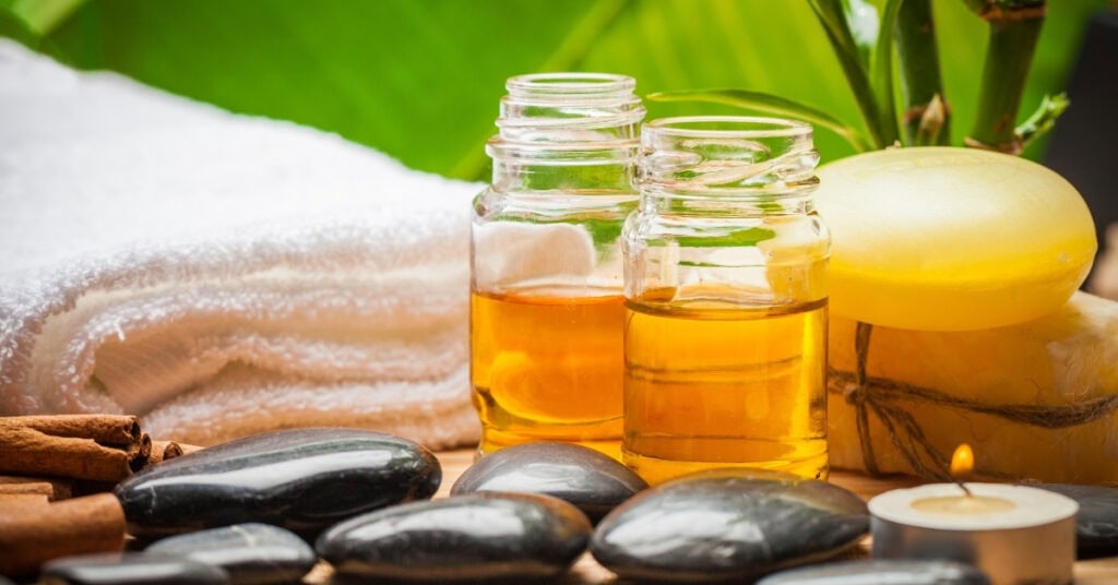 Carrier Oils 9 น้ำมันตัวพาน่ารู้ สำหรับคนใช้สำหรับน้ำมันหอมระเหย