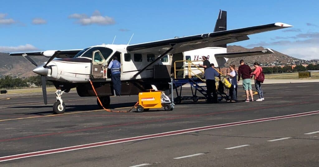 boarding the oaxaca to puerto escondido flight on AeroTucan Airlines
