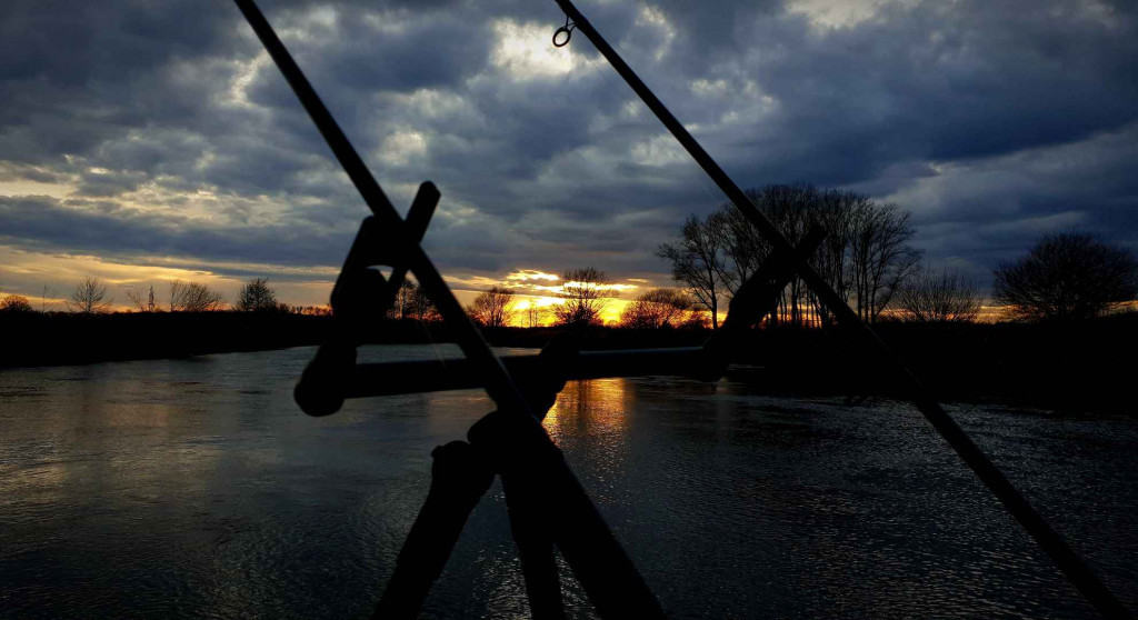 Barben Angeln mit Mark