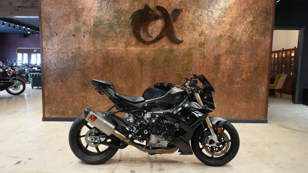 2023 BMW S1000R
