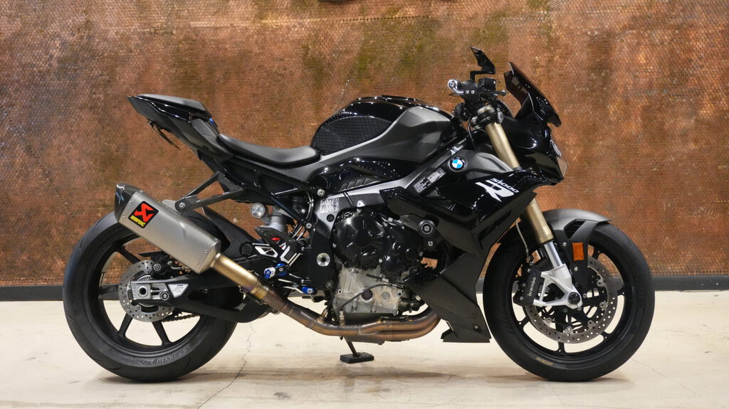 2023 BMW S1000R