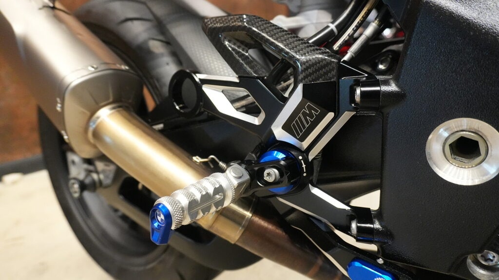 2023 BMW S1000R