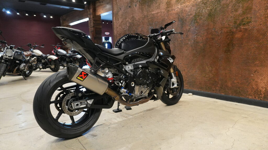 2023 BMW S1000R