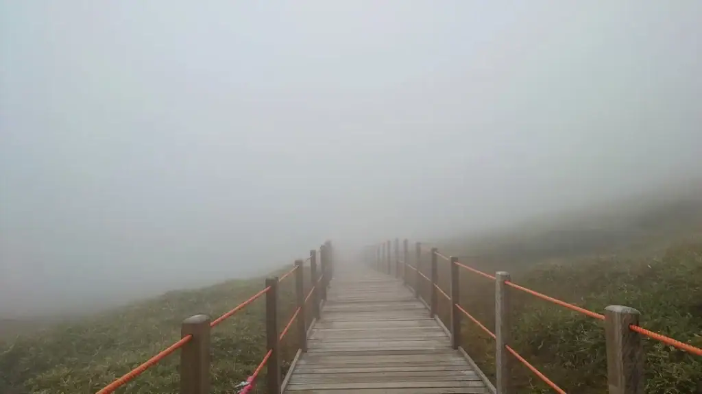 漢拿山靈室路線