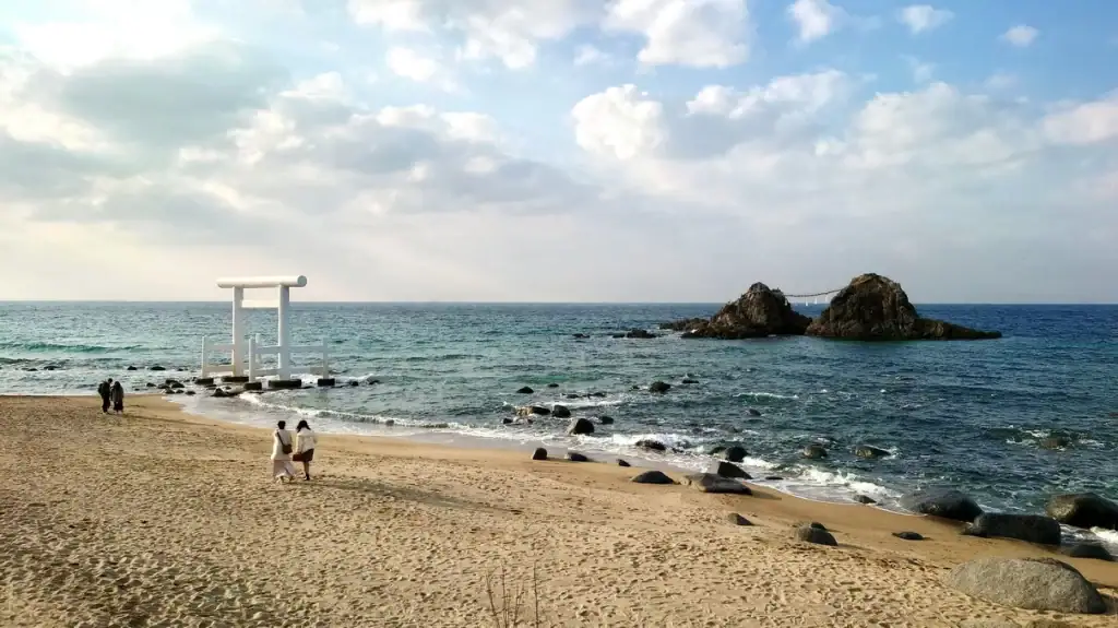 二見浦 夫婦岩