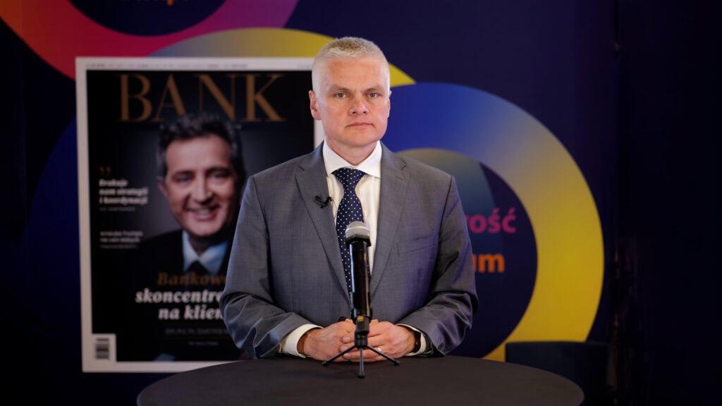 Konsensus makroekonomiczny EKF: stabilny wzrost PKB w kolejnych latach i niepokojący wzrost długu publicznego Konsensus makroekonomiczny EKF: stabilny wzrost PKB w kolejnych latach i niepokojący wzrost długu publicznego