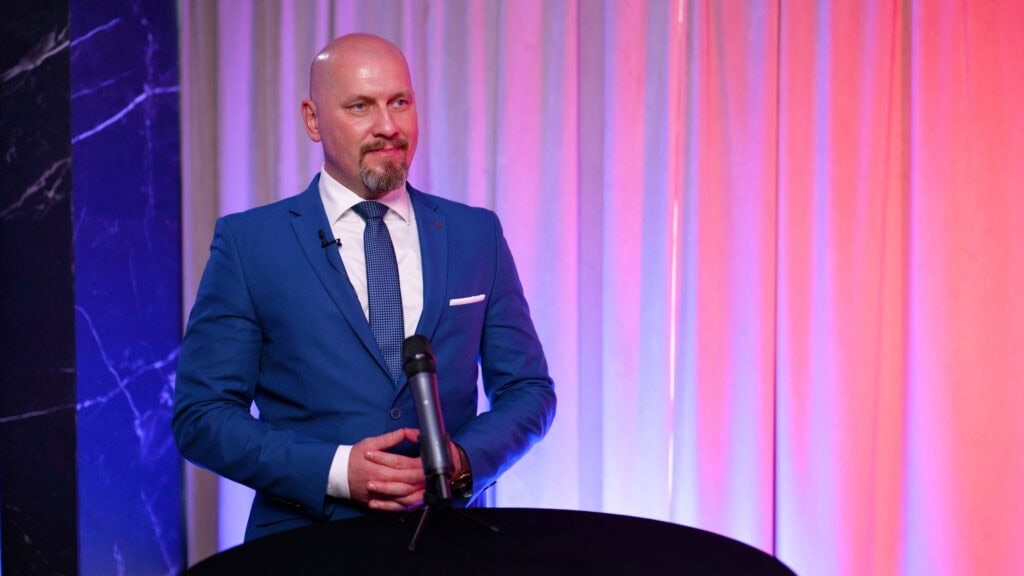 Ekspansja zagraniczna PKO BP sprzyja eksportowi i inwestycjom zagranicznym polskich firm Ekspansja zagraniczna PKO BP sprzyja eksportowi i inwestycjom zagranicznym polskich firm