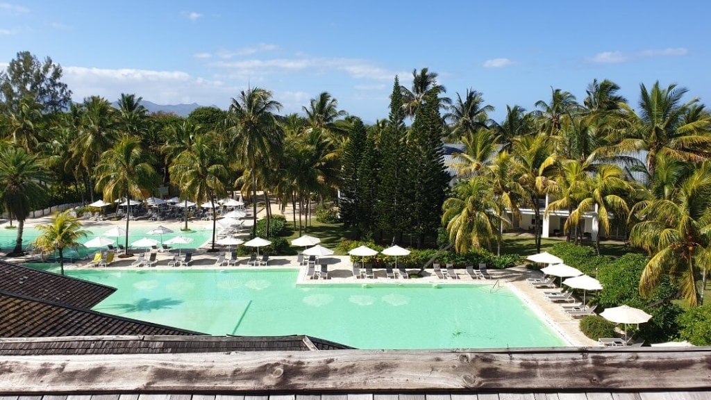 Pool Ravenala Attitude