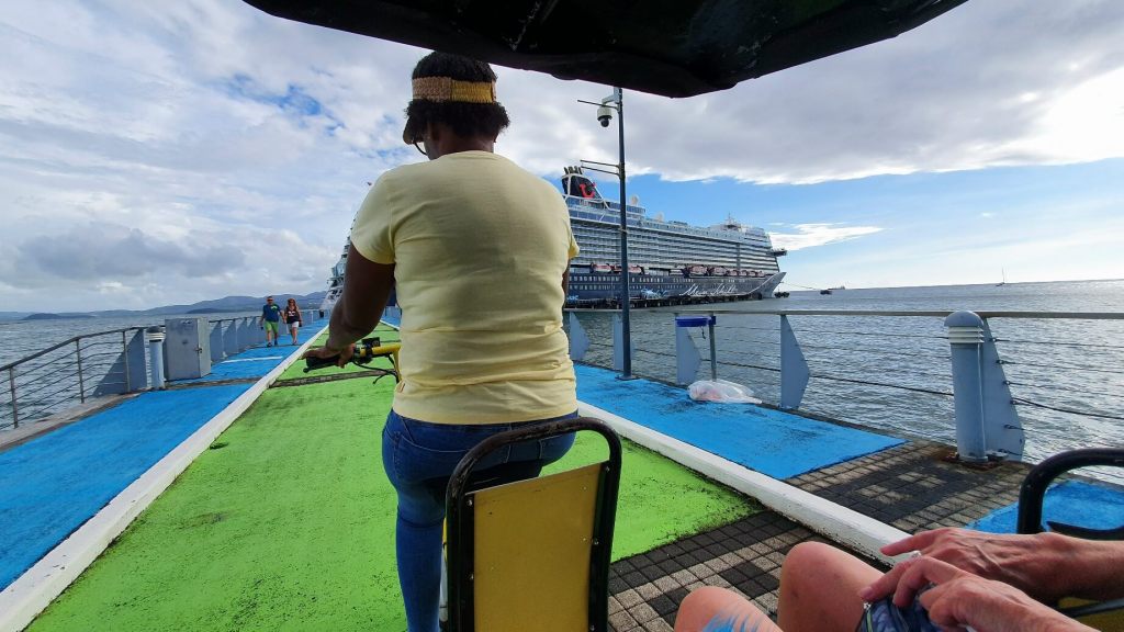 Fahrradtaxi zur Mein Schiff 2