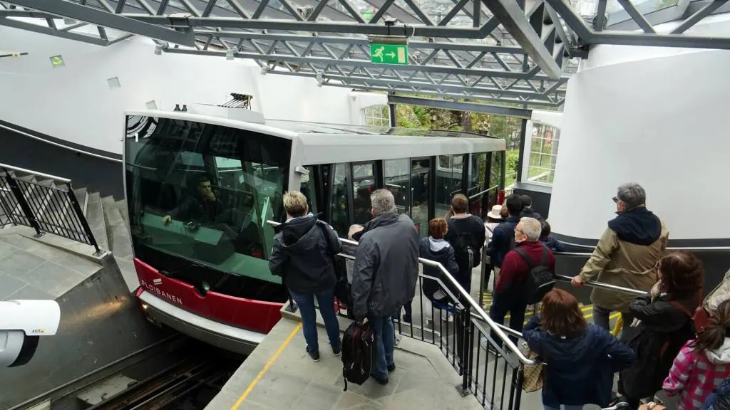 Standseilbahn Floibanen