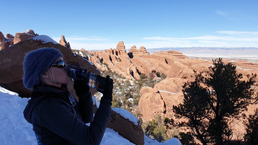 Kurze Trinkpause im Arches National Park