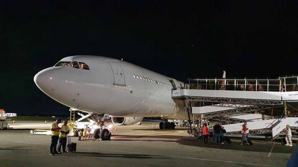 Flugzeug der SmartLynx / Condor