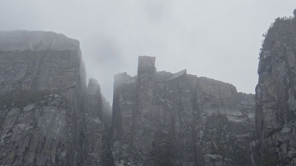 Preikestolen im Nebel