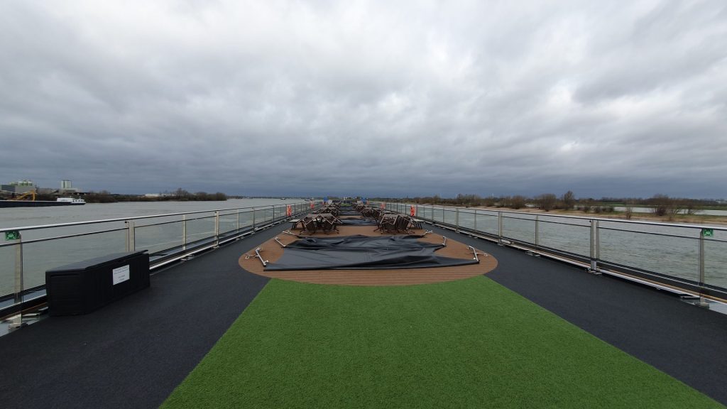 Sonnendeck ohne Sonne der Viva Two