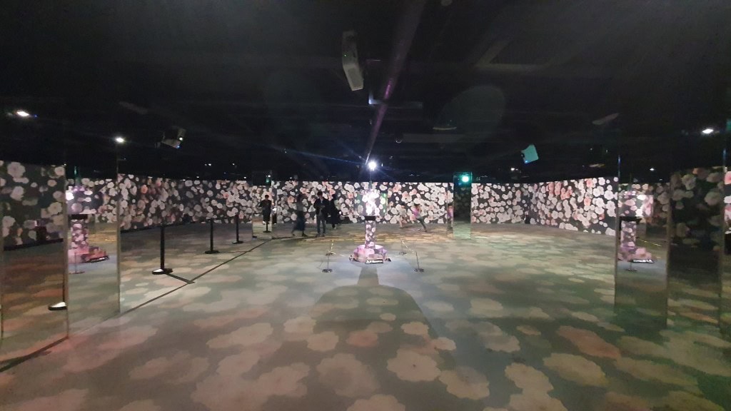 Wartebereich im Seoul Tower