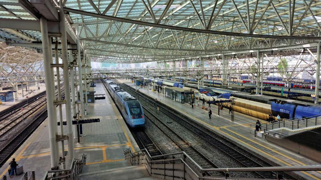 Seoul Station - KTX Bahnsteig