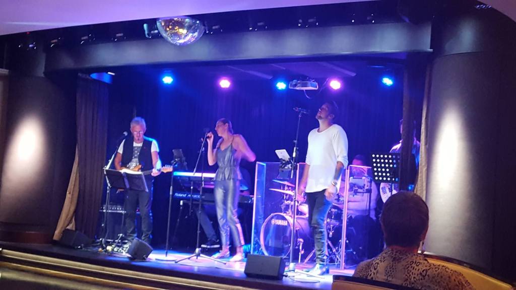 Schaubar mit Livemusik