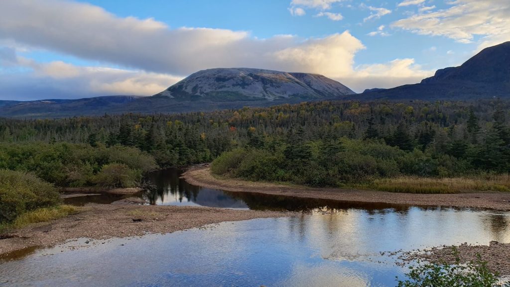 Blick auf den Gros Morne auf Neufundland
