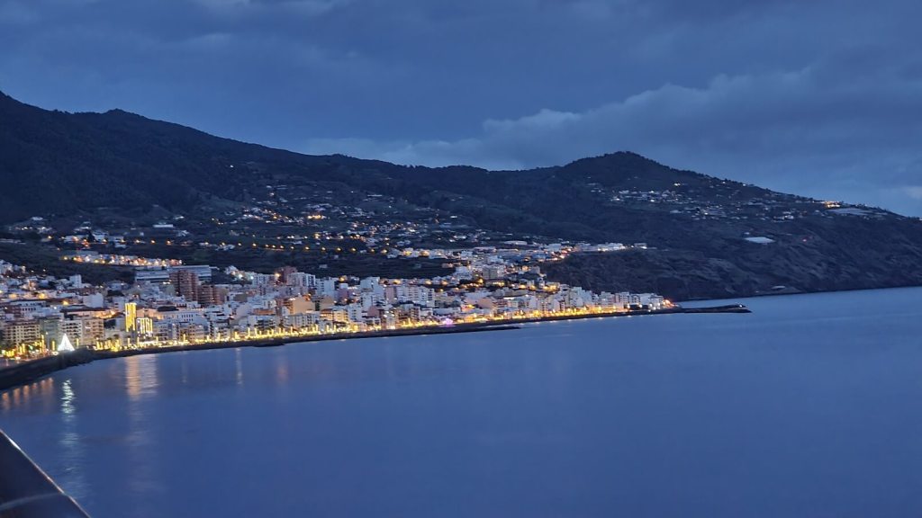 La Palma bei Nacht, Ausblick vom Kreuzfahrtschiff
