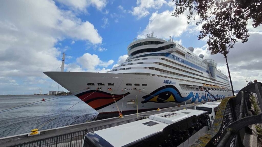 Aida Luna im Hafen von Kopenhagen