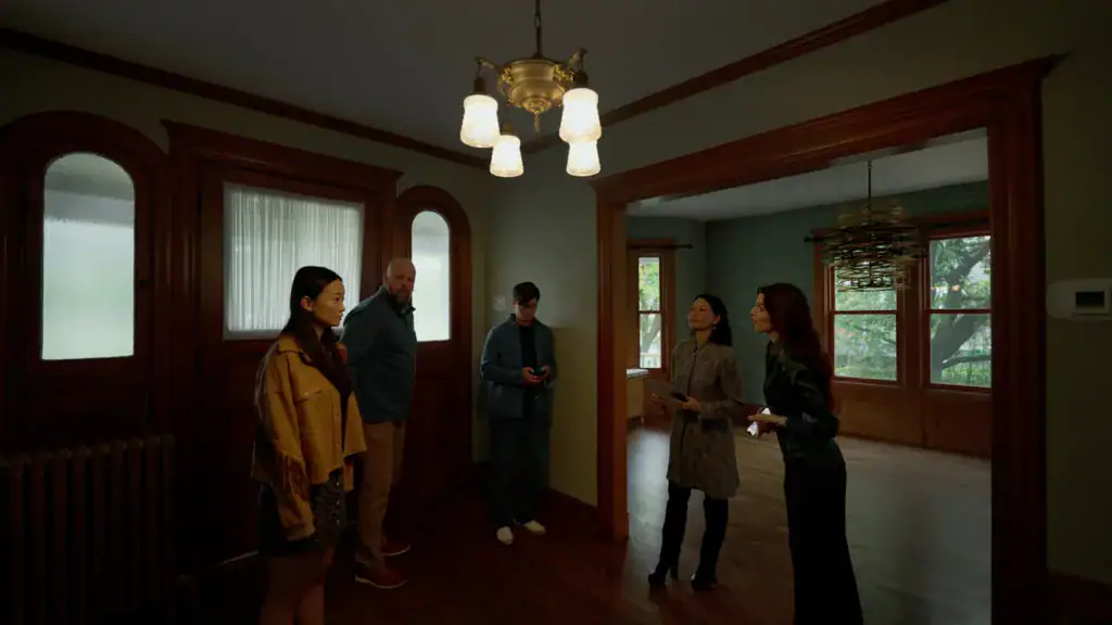 001_Photo-by-Peter-Andrews-Copyright-The-Spectral-Spirit-Company-Callina-Liang-Chloe-Chris-Sullivan-Chris-Eddy-Maday-Tyler-Lucy-Liu-Rebekah-and-Julia-Fox-Cece-in-_Presence_-directed-by-S-1024x576 CRÍTICA: PRESENÇA