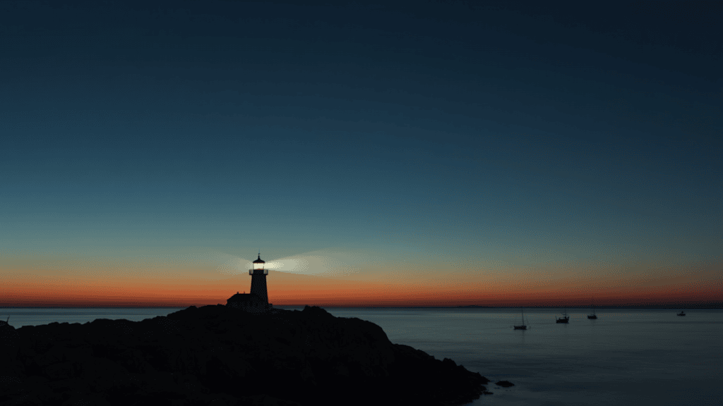 Phare dont l'éclat est insuffisant pour alerter le trafic du danger des rochers  