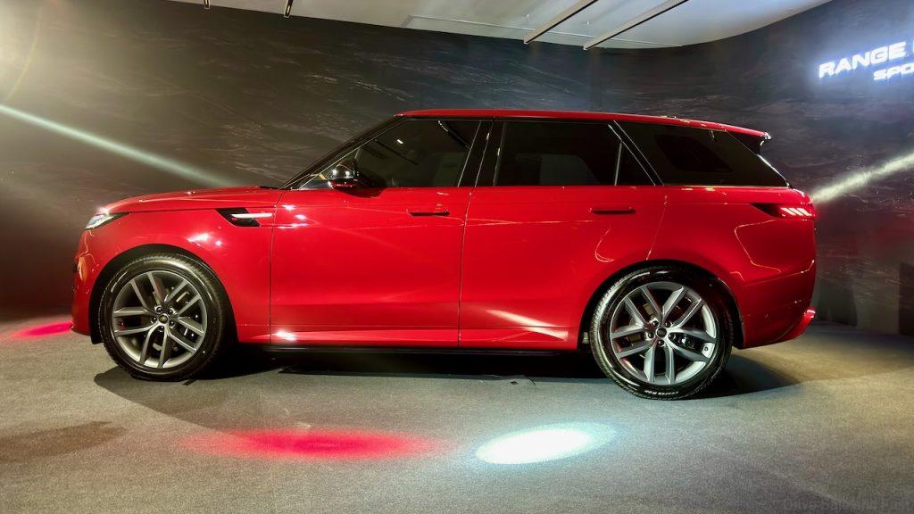 Range Rover Sport side silhouette
