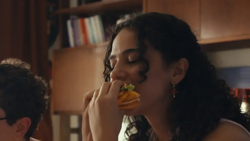 Arby's Curly Fries kampanya filminden sahne