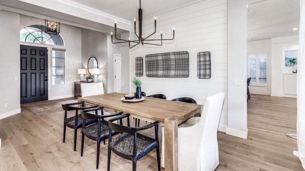 embrace rustic charm: inspiring farmhouse dining room décor ideas Embrace Rustic Charm: Inspiring Farmhouse Dining Room Décor Ideas 3 1024x576