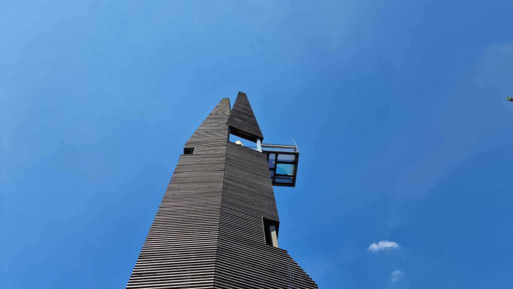 Ausichtsturm der Weilbacher Kiesgruben