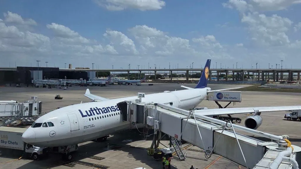 Lufthansa Economy Class A340-300 in Dallas