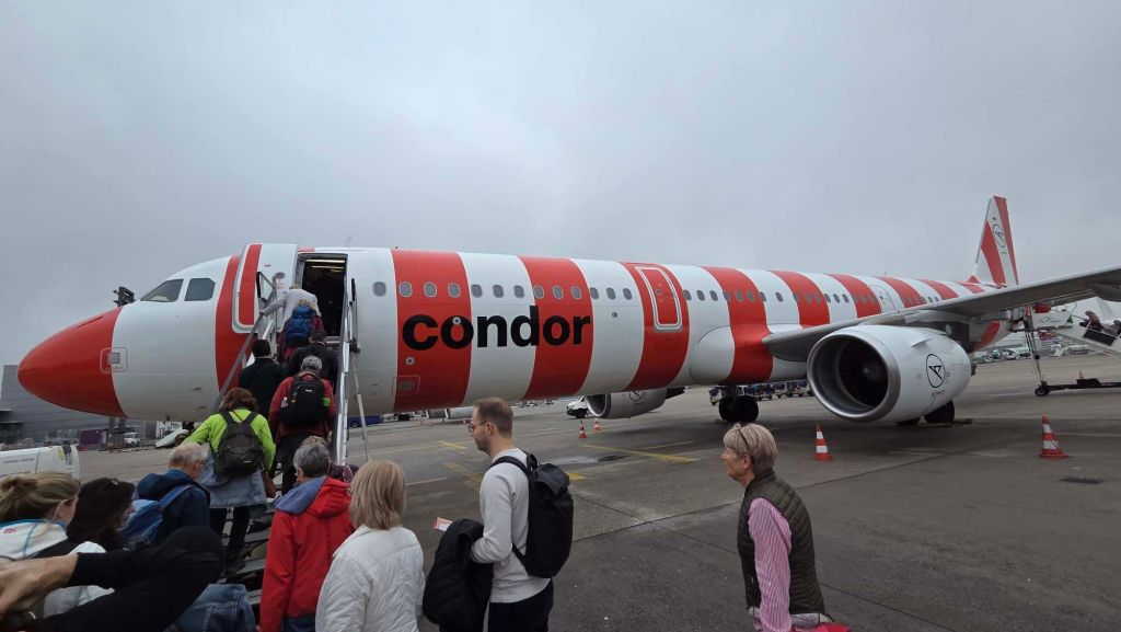 Boarding am Flughafen Frankfurt Condor Business Class