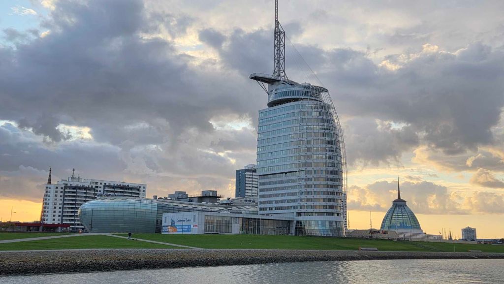 Atlantic Hotel Sail City Bremerhaven: Perfekter Start in die Kreuzfahrt