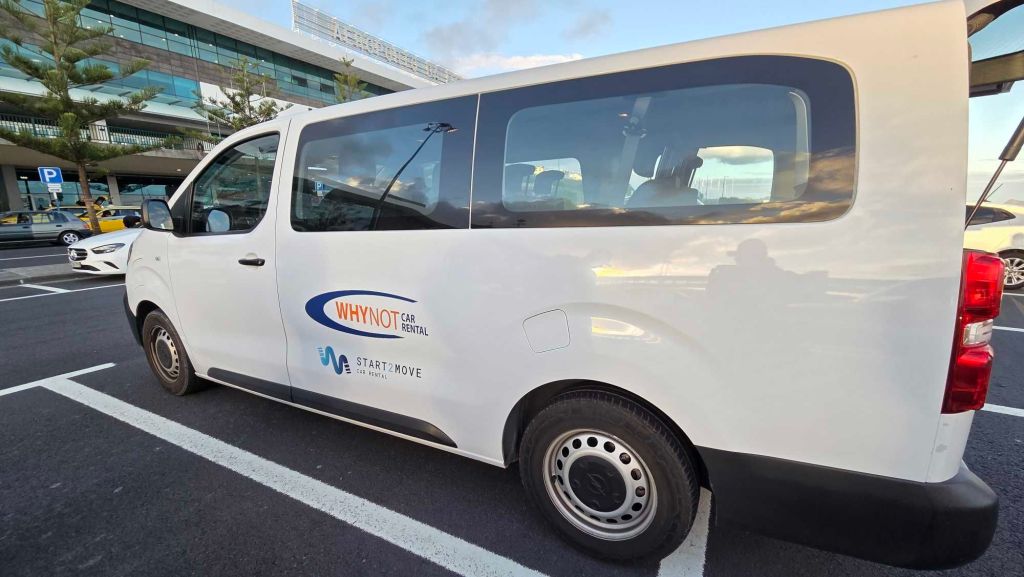 Shuttle vom Flughafen Funchal zum Mietwagenanbieter