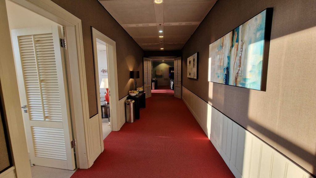 Panorama Lounge Flughafen Frankfurt - außergewöhnliche Räumlichkeiten