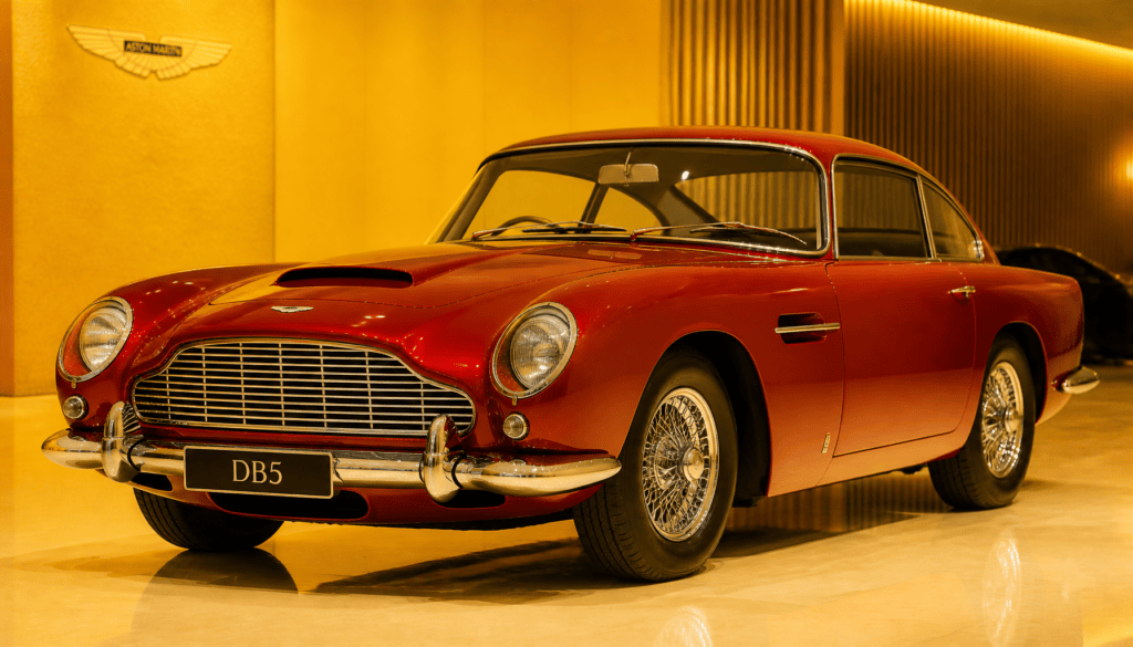 Aston Martin DB5 : tout comprendre sur l&rsquo;auto de légende de James Bond