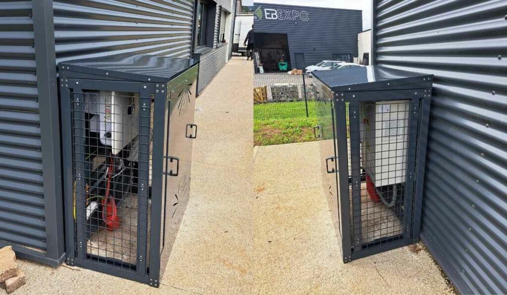 Box de l'onduleur solaire Huawei pour installation solaire au sol à Arbois, dans le Doubs (39)