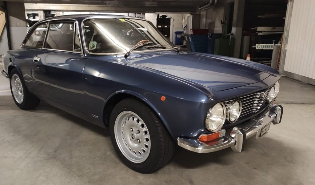 Alfa Romeo Bertone GTV 2000