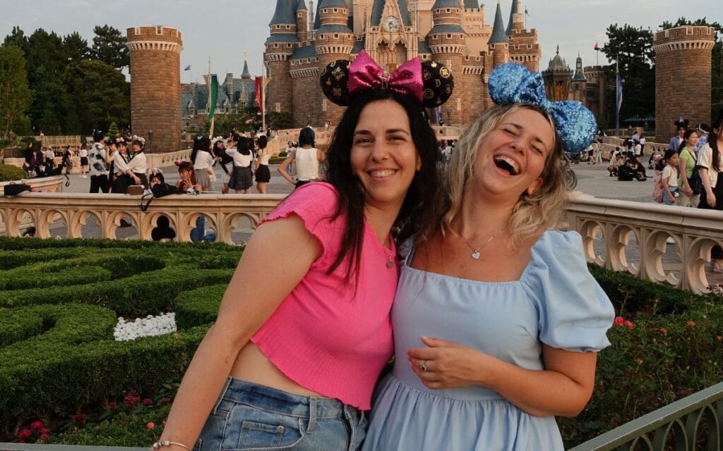 raduno italian disney sisters 2025