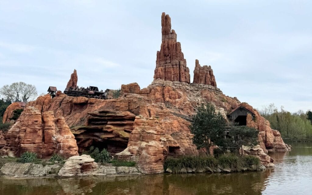 vale la pena andare a disneyland paris da parigi