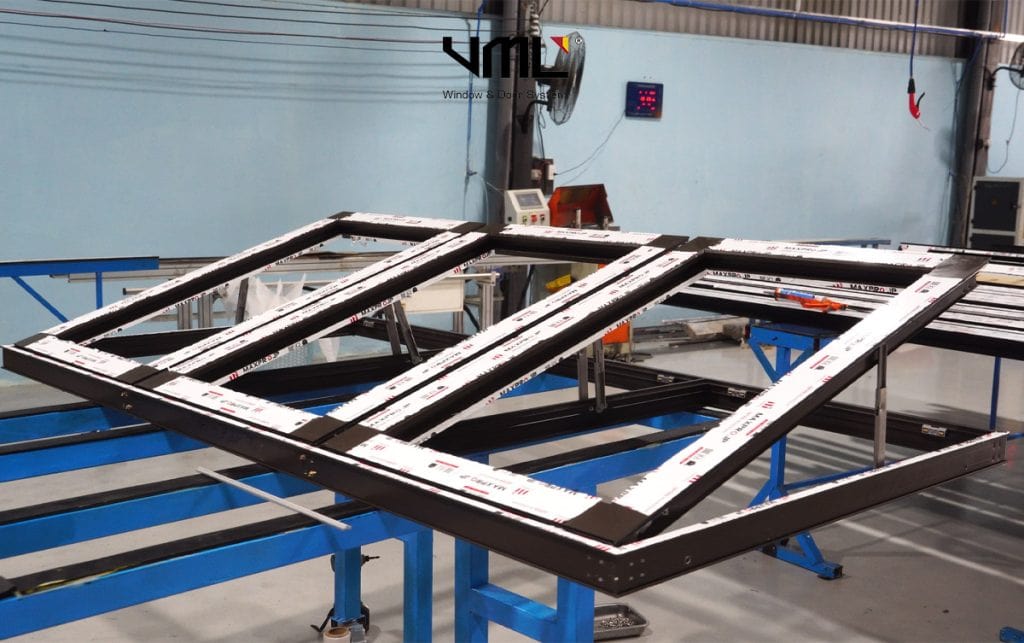 Báo giá cửa nhôm maxpro jp mới nhất 2025