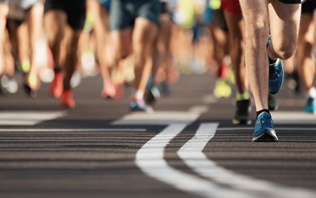 Record du monde du marathon de Kelvin Kiptum : Analyse de l'allure et des temps interm&eacute;diaires
