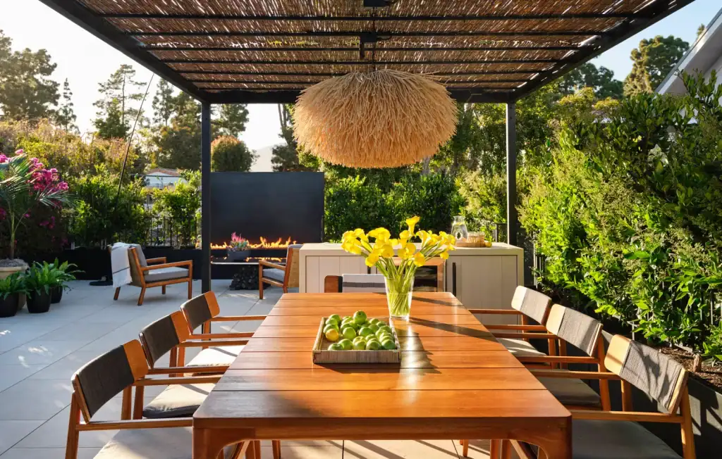 3-3-1024x652 3-3-1024x652 los angeles private spaces 7 Lush Los Angeles Private Spaces That Are Perfect For Outdoor Entertaining 3 3 1024x652